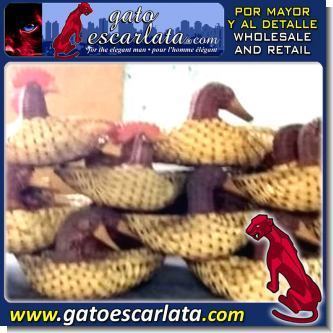 Read full article WICKER BASKETS WITH THE FORM OF DUCK OR HEN - 12 UNITS WHOLESALE