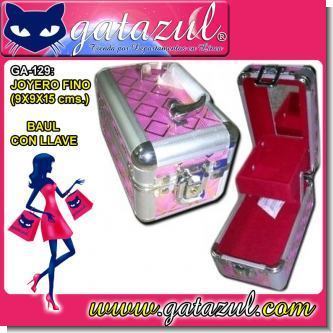 Read full article FINE TRUNK SHAPED JEWELRY BOX (9X9X15 CENTIMETER) WITH KEY Read full article FINE TRUNK SHAPED JEWELRY BOX (9X9X15 CENTIMETER) WITH KEY