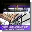 SM17082901: Linea Led Acrilica Instalada contra Precinta de Local Comercial